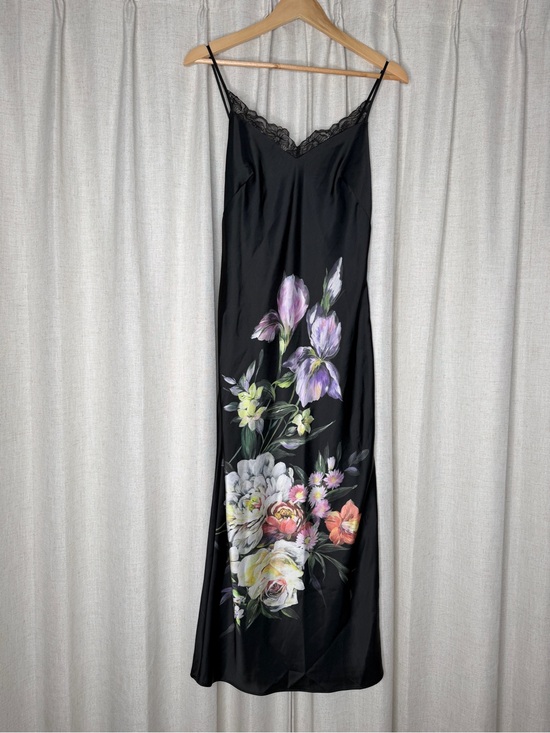 Express Dresses & Skirts - Black Floral Slip Dress with Lace Trim